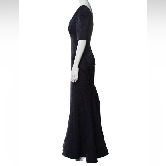 Zac Posen evening gown with corset and slight tail - Picture 2 of 5